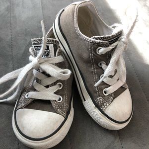 toddler converse - gray